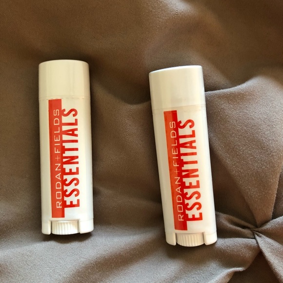 Coach frames with case and glass cleaning cloth - Picture 4 of 5